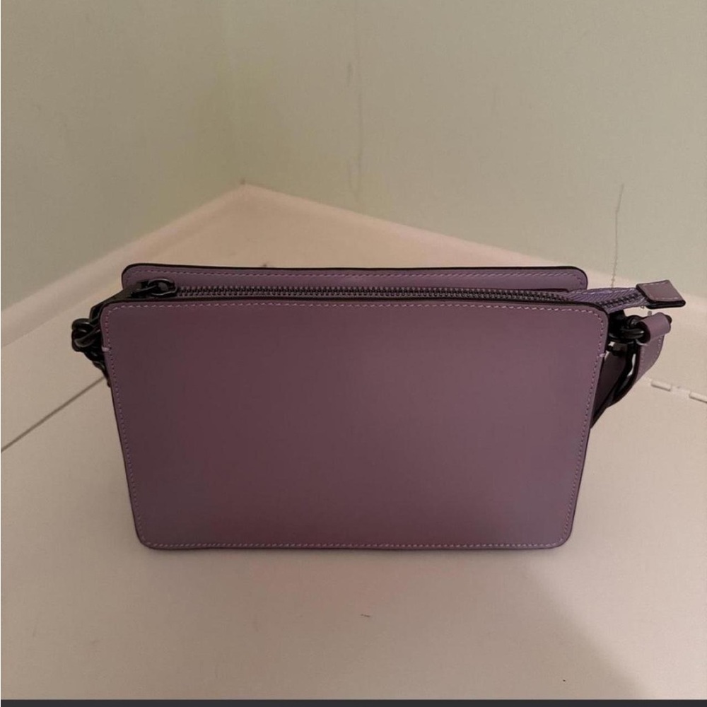 Coach Refined Calf Leather Signature Chain Crossbody in Lilac - Picture 2 of 6